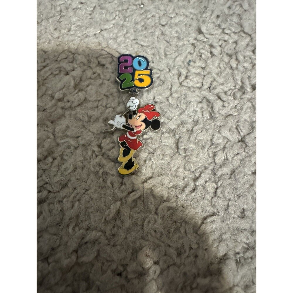 Disney Trading Pins Minnie Mouse Dated 2025 Booster